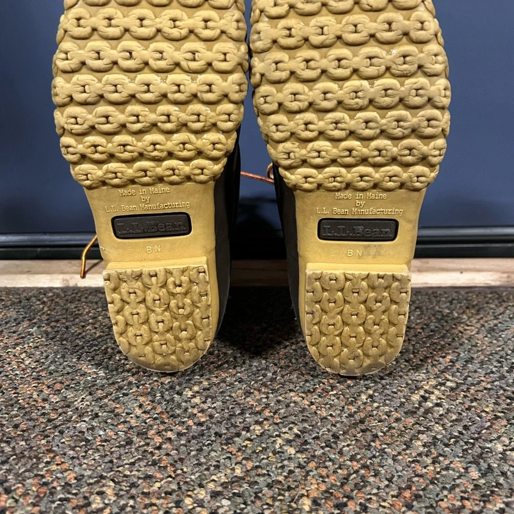 L.L. Bean Tan and Black Bean Boots Women’s Size 6N